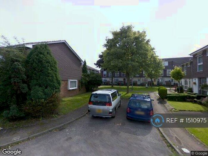 2 Bedroom Maisonette To Rent In Waleton Acres, Wallington, SM6