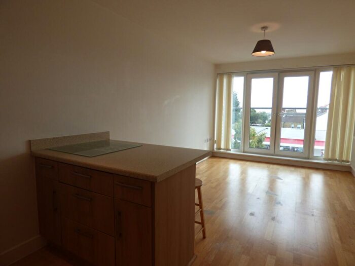 2 Bedroom Flat To Rent In Blyth House, Southchurch Road, Southend-on-Sea, SS1