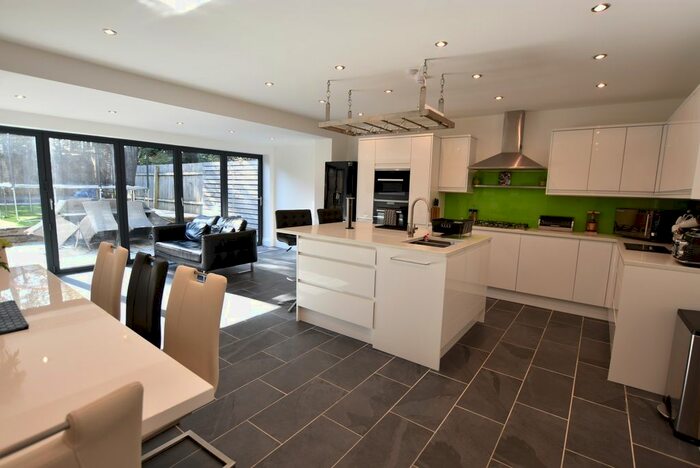 4 Bedroom Detached House To Rent In Dane Hill Close, Disley, Stockport, SK12