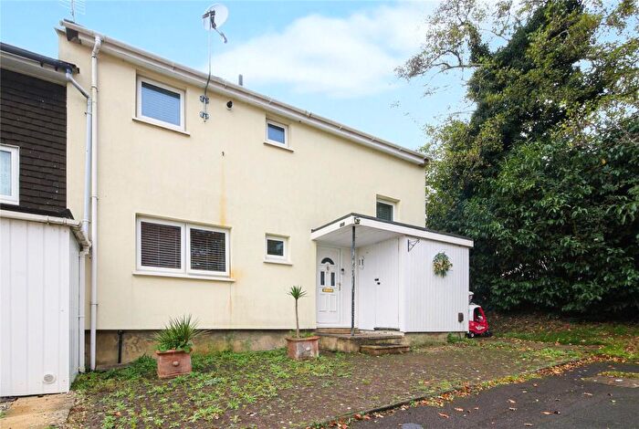 3 Bedroom End Of Terrace House For Sale In Ingleton, Bracknell, Berkshire, RG12