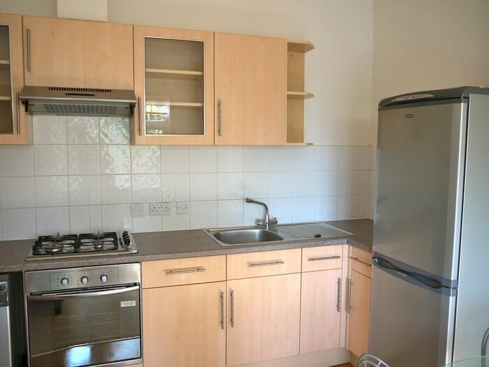 1 Bedroom Flat To Rent In Woodstock Road, London, NW11