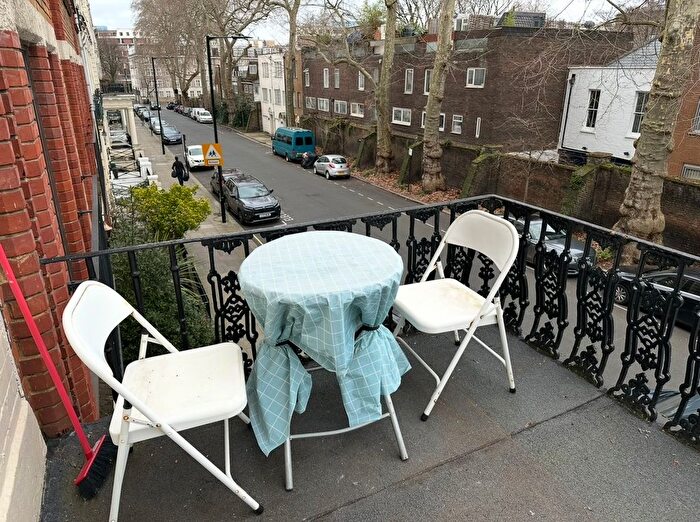 Studio To Rent In Queensborough Terrace, London, W2