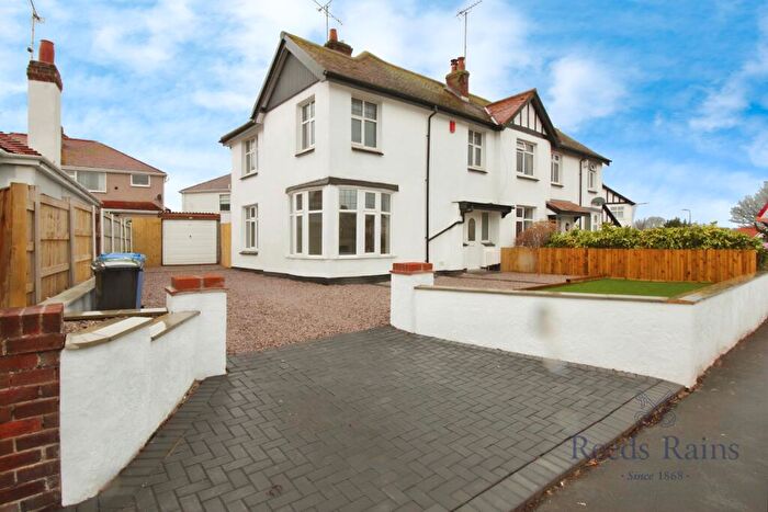 3 Bedroom Semi-Detached House For Sale In Rhuddlan Road, Rhyl, Denbighshire, LL18