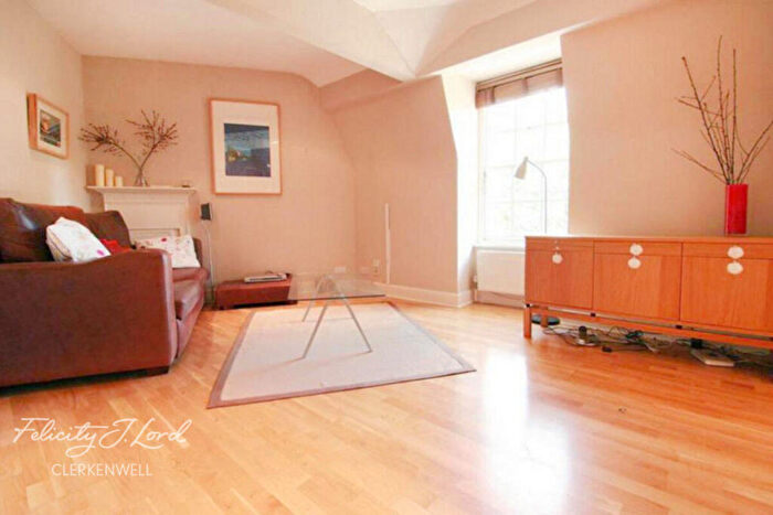 1 Bedroom Apartment To Rent In Lever Street, London, EC1V