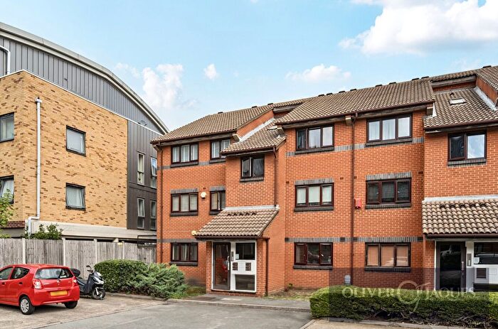 1 Bedroom Flat For Sale In Brymay Close, London, E3