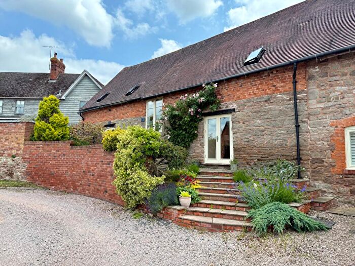 4 Bedroom Barn Conversion For Sale In Ocle Mead, Ocle Pychard, Hereford, HR1