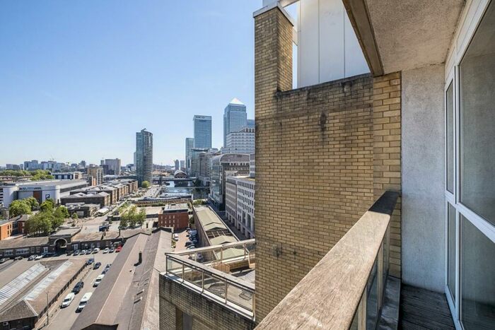 2 Bedroom Apartment To Rent In Westferry Circus, E14