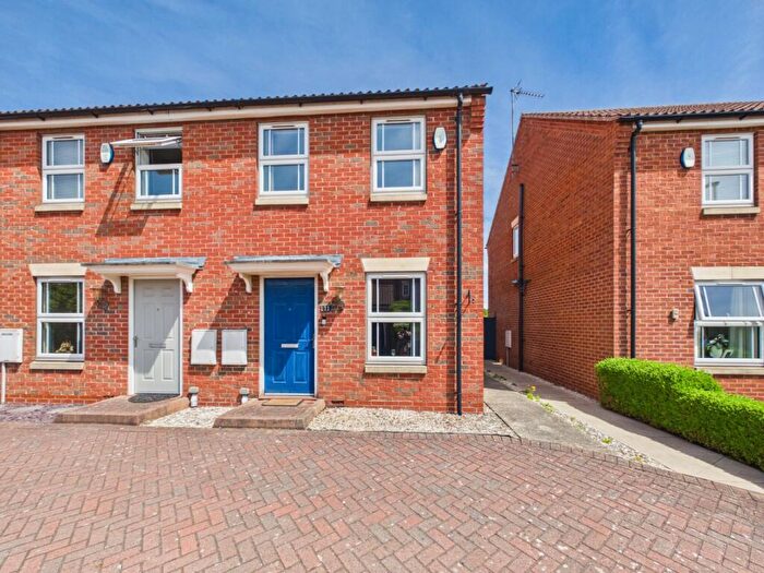 2 Bedroom Semi-Detached House For Sale In Fenland Court, Barton-Upon-Humber, DN18