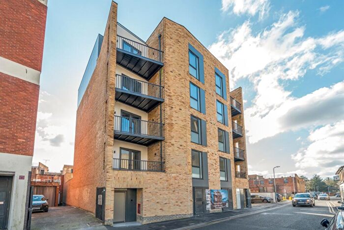 1 Bedroom Apartment For Sale In Brunel Place, West Street, Maidenhead, SL6
