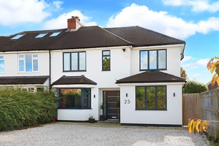 4 Bedroom Country House To Rent In Green Dragon Lane, Flackwell Heath, Buckinghamshire, HP10