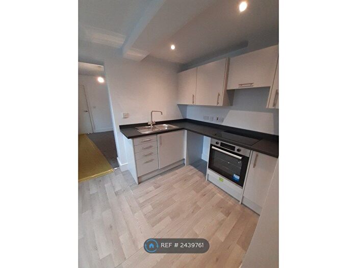 1 Bedroom Flat To Rent In North Street, Bridlington, YO15