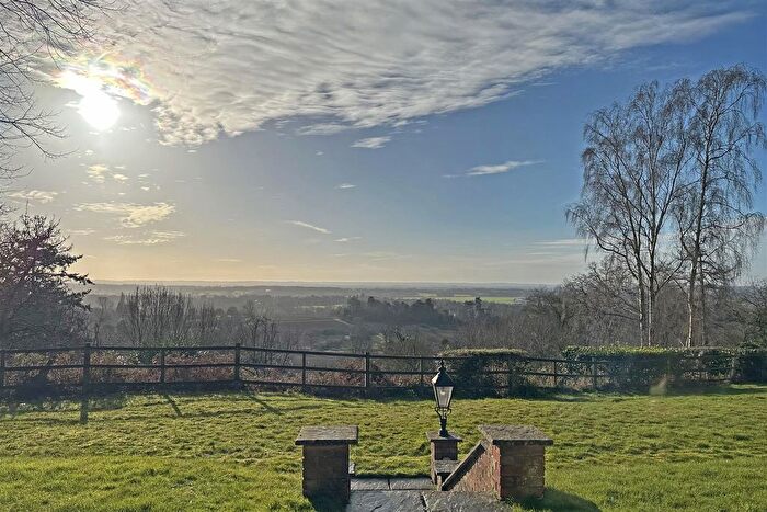 2 Bedroom Flat For Sale In Holmesdale Park, Coopers Hill Road, Nutfield, RH1