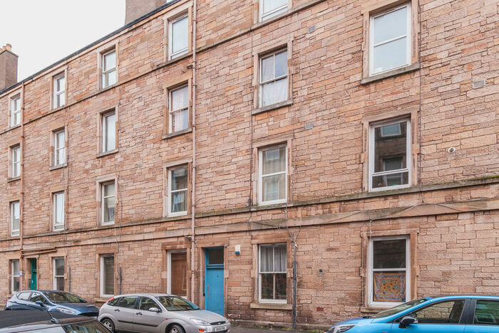 2 Bedroom Flat To Rent In Ramsay Place Edinburgh United Kingdom, EH15