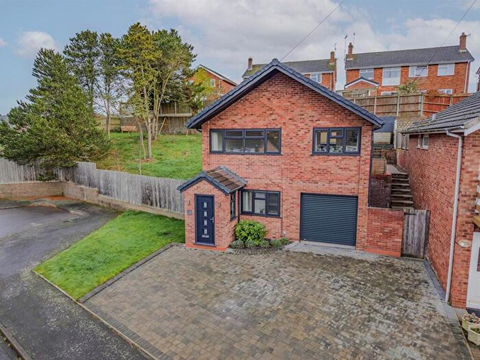3 Bedroom House For Sale In Delamere Road, Bewdley, DY12