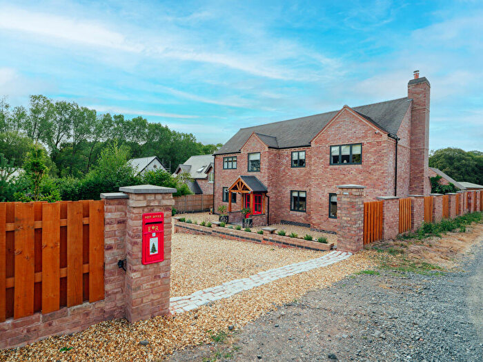 4 Bedroom Detached House For Sale In Christmas Cottage, Hopton Wafers, Kidderminster, Shropshire., DY14