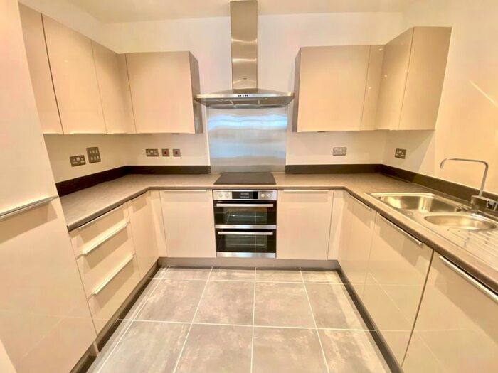 1 Bedroom Flat To Rent In Regents Mill Apartments, Samuel Street, E8