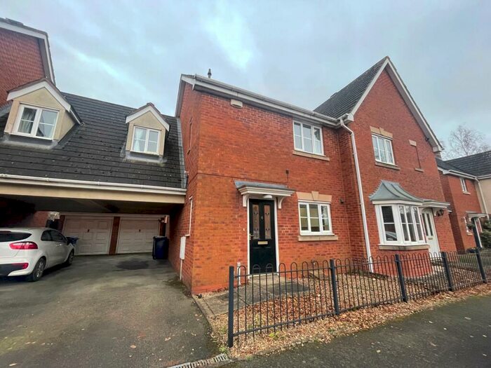 3 Bedroom Semi-Detached House To Rent In Heather Close, Branston, Burton Upon Trent, DE14