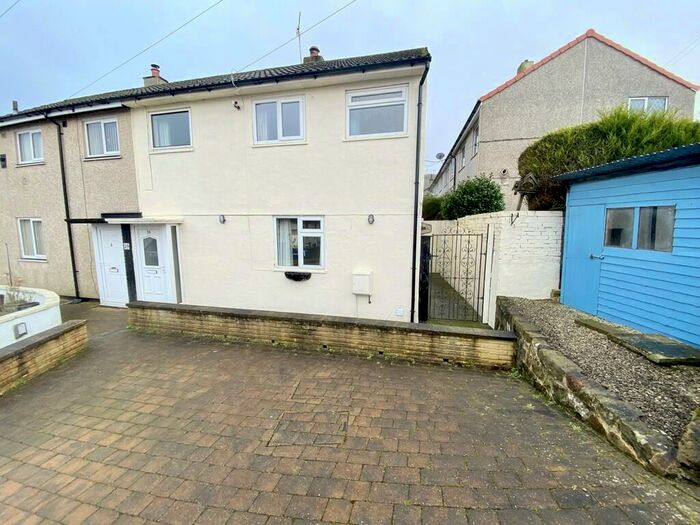 3 Bedroom Semi-Detached House To Rent In Heather View, Skipton, BD23