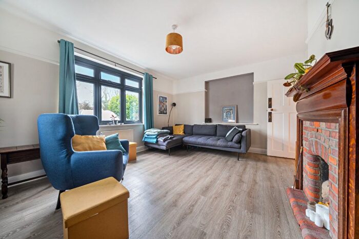 4 Bedroom End Of Terrace House For Sale In The Common, Flackwell Heath, High Wycombe, Buckinghamshire, HP10