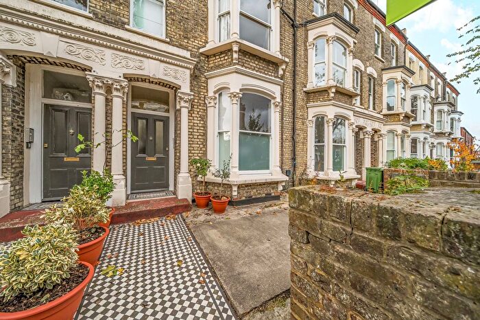 2 Bedroom Maisonette For Sale In St. John's Villas, London, N19