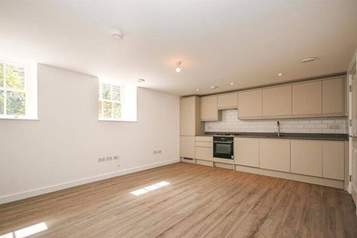 1 Bedroom Apartment To Rent In Stoke Newington Church Street, N16