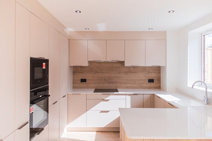 3 Bedroom Terraced House For Sale In Turnbull Close, Canada Lane, Faringdon, SN7