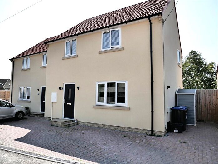 3 Bedroom Semi-Detached House For Sale In The Pippin, Calne, SN11