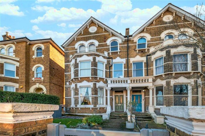 2 Bedroom Apartment To Rent In Breakspears Road, London, SE4