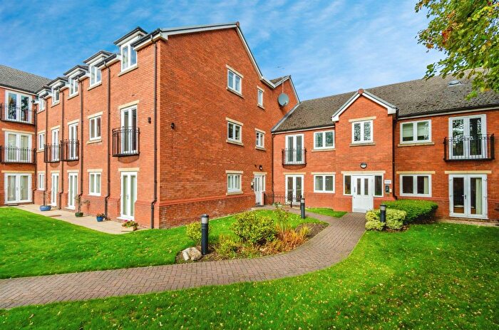 2 Bedroom Flat For Sale In Mellish Road, Walsall, WS4