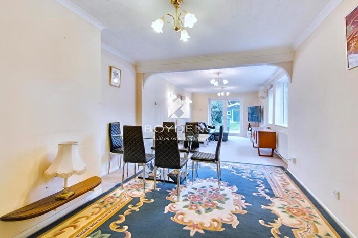 2 Bedroom Semi-Detached Bungalow For Sale In Braintree, CM7