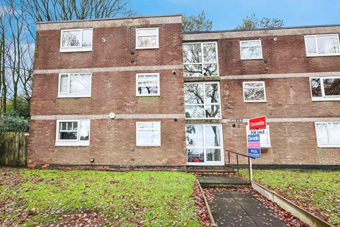 2 Bedroom Flat For Sale In Leach Green Lane, Rednal, Birmingham, West Midlands, B45