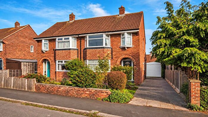 3 Bedroom Semi Detached House For Sale In Clifton Drive, Mickleover, Derby, DE3
