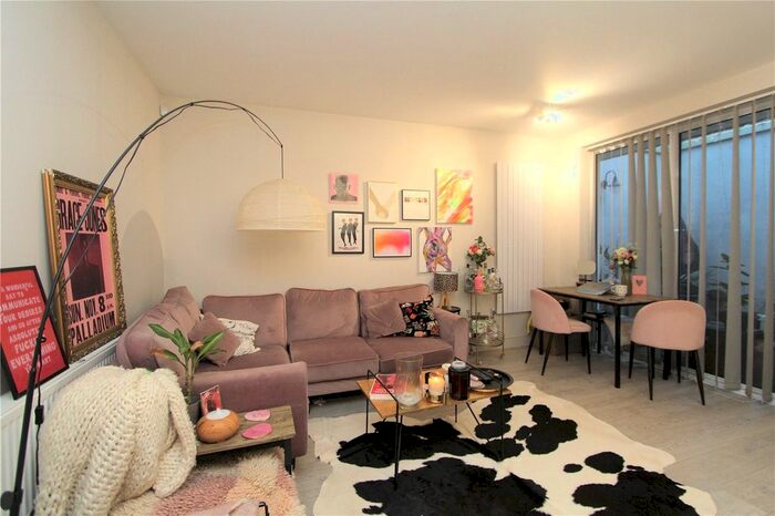 1 Bedroom Property To Rent In Carlisle Avenue, Finial House, Acton, London W3