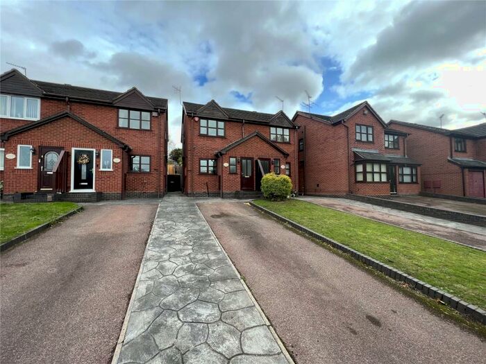 2 Bedroom Semi-Detached House To Rent In Springfield Avenue, Stourbridge, West Midlands, DY9