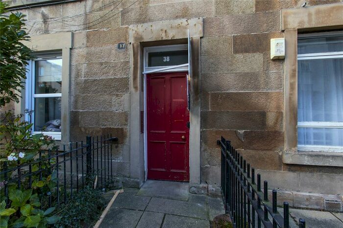 1 Bedroom Flat To Rent In Caledonian Crescent, Dalry, Edinburgh, EH11