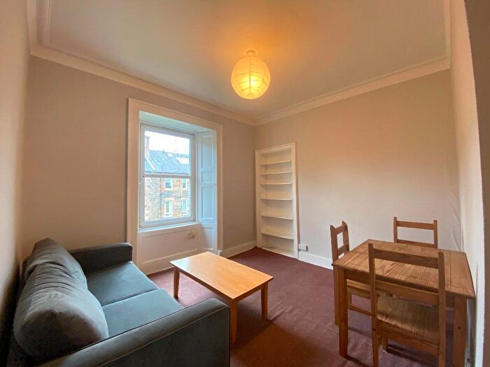 1 Bedroom Flat To Rent In Home Street, Tollcross, Edinburgh, EH3