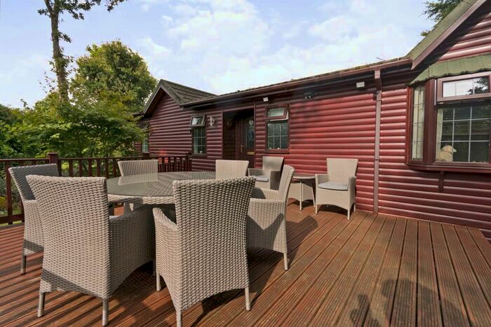 2 Bedroom Lodge For Sale In The Thatches Holiday Village, Modbury, Ivybridge, PL21