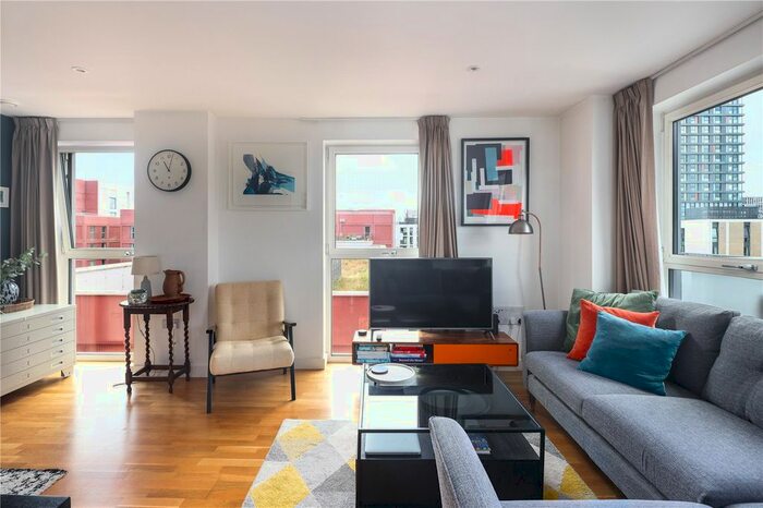 2 Bedroom Flat To Rent In Zeller House, Scarlet Close, London, E20