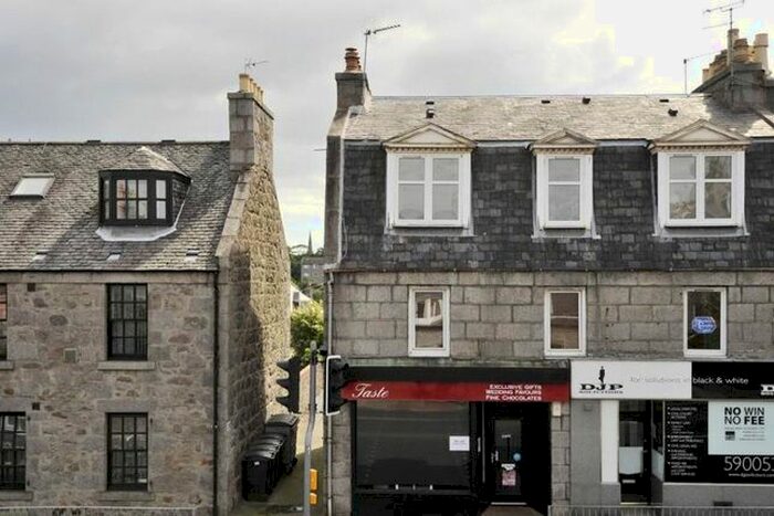 1 Bedroom Flat To Rent In Flat A, Holburn Street, Aberdeen, AB10