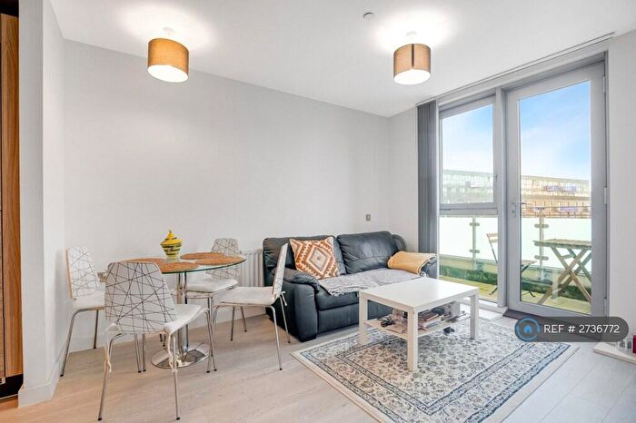 1 Bedroom Flat To Rent In Rick Roberts Way, Stratford, E15