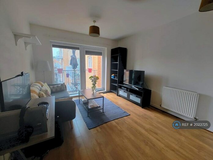 1 Bedroom Flat To Rent In Peebles Court, Croydon, CR0