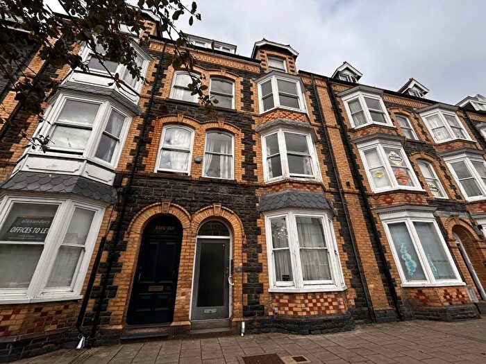 4 Bedroom Flat To Rent In North Parade, Aberystwyth, Ceredigion, SY23