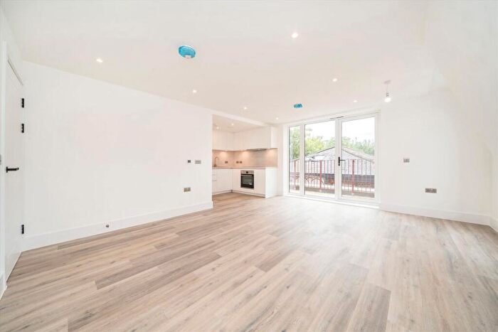 1 Bedroom Flat For Sale In Brockley Cross, London, SE4