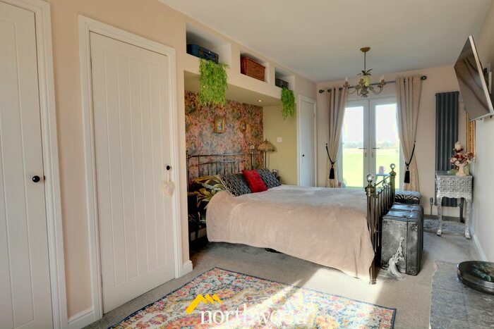 5 Bedroom Detached House For Sale In Blacksmith Lane, Asselby, Goole, DN14