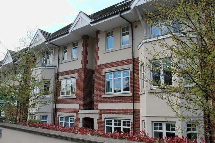 1 Bedroom Apartment To Rent In Cobbett Road, Southampton, SO18