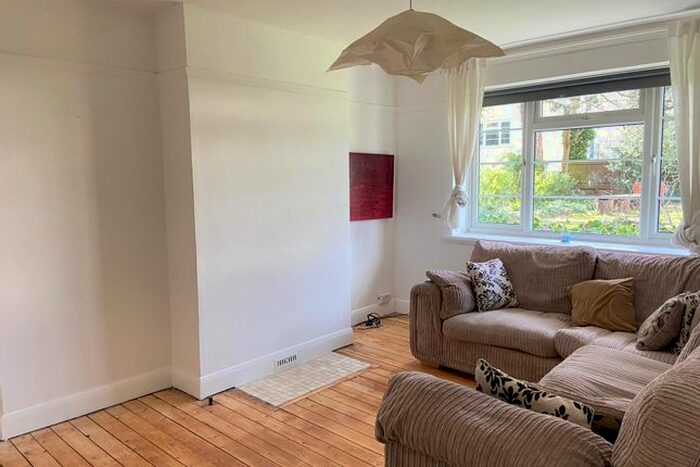 2 Bedroom Flat To Rent In Leigham Court Road, Streatham, SW16