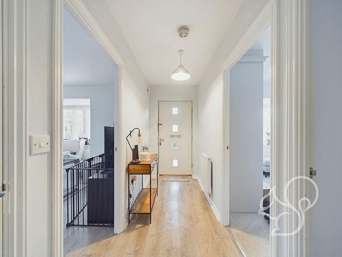 2 Bedroom Flat For Sale In Captain Gardens, Colchester, CO2