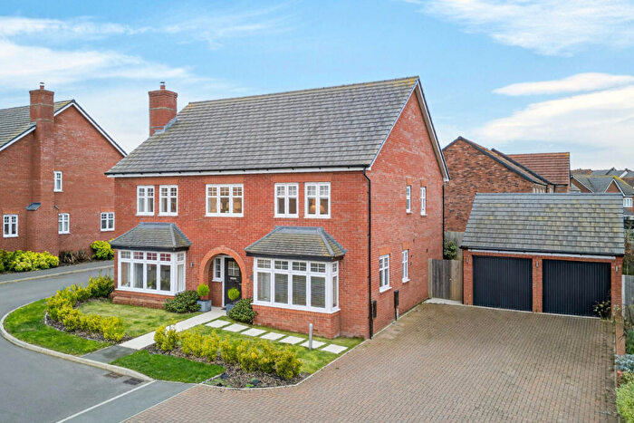 5 Bedroom Detached House For Sale In Gillingham Way, Radford Semele, Leamington Spa Warwickshire, CV31