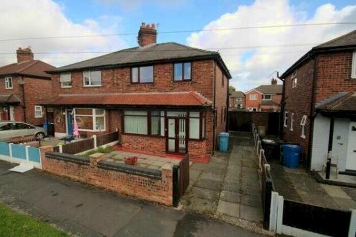 3 Bedroom Property To Rent In Lodge Lane, Warrington, WA5