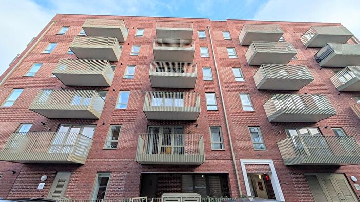 2 Bedroom Flat To Rent In Bridlington Road, Watford, WD19